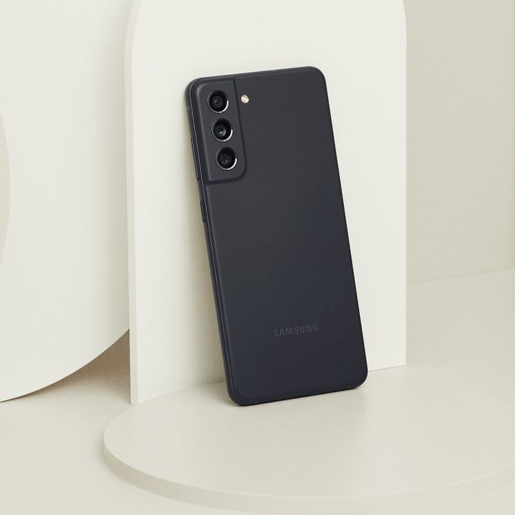 گوشی موبایل سامسونگ مدل Galaxy S21 FE 5G دو سیم کارت ظرفیت 256 گیگابایت و رم 8 گیگابایت