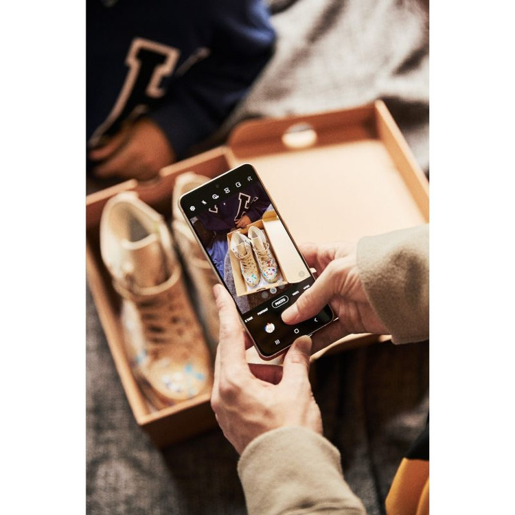 گوشی موبایل سامسونگ مدل Galaxy S21 FE 5G دو سیم کارت ظرفیت 256 گیگابایت و رم 8 گیگابایت